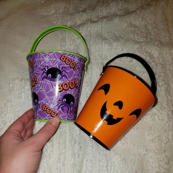 2 Halloween Festive Candy Pails - Picture 6 of 12